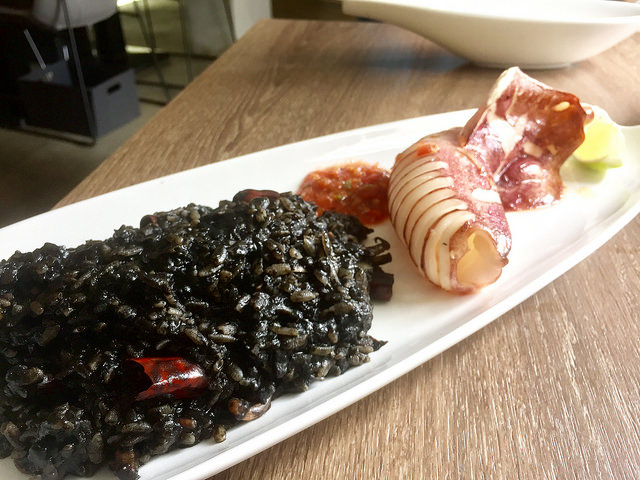 【松山區／南京三民站】 Muse Cafe- 工業風餐酒館