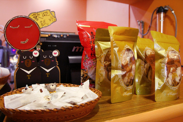 花園廚房：【新北市板橋區。簡餐】花園廚房 林家花園 簡餐平價美食推薦 原肉牛排好吃香嫩多汁 板橋府中站