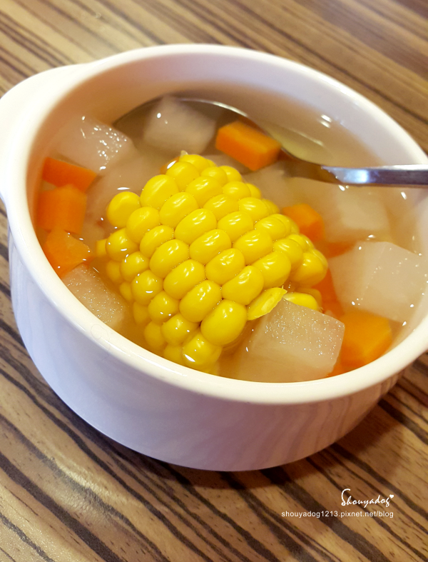 花園廚房：【無國界料理】可以吃得到原肉牛排的平價小餐館 花園廚房 in板橋