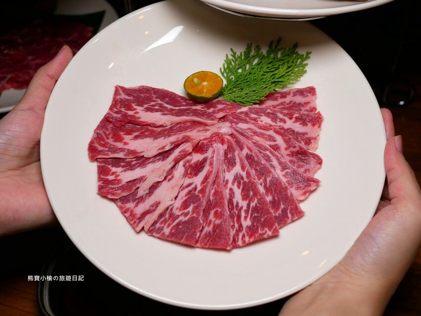 【台中西屯美食】一桶 tone 韓式新食，台中中科韓國燒烤餐廳，當月生日壽星送蝦或豬小排！內文附詳細菜單價位介紹，台中生日優惠餐廳。 @熊寶小榆の旅遊日記