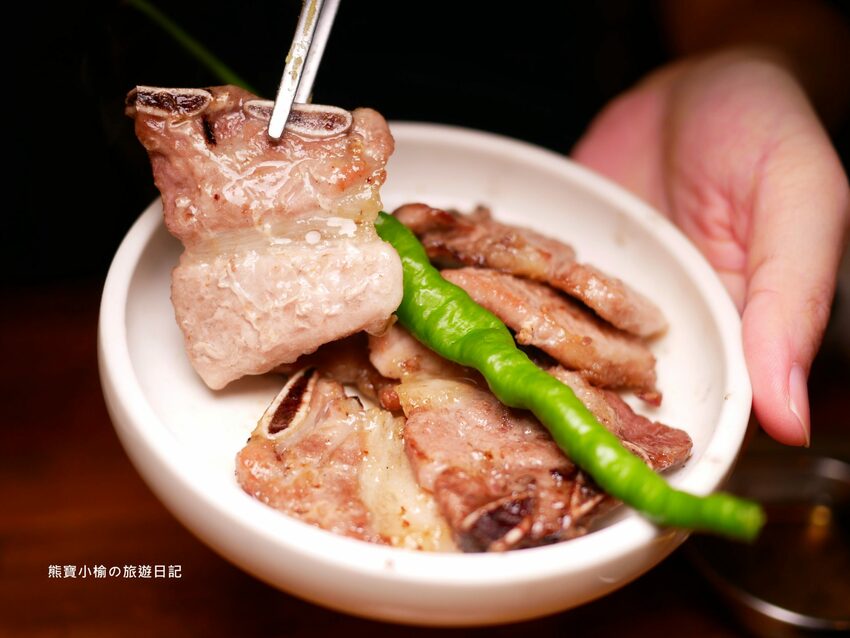 【台中西屯美食】一桶 tone 韓式新食，台中中科韓國燒烤餐廳，當月生日壽星送蝦或豬小排！內文附詳細菜單價位介紹，台中生日優惠餐廳。 @熊寶小榆の旅遊日記