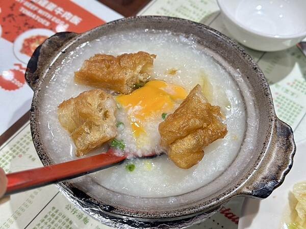 國父紀念館美食探店!維記茶餐廳,品嚐正宗港式茶餐廳美味,道地港點必點。