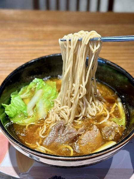 新北市林口區[林口三井美食] 春水堂 (林口店)  必點珍珠奶茶+牛肉麵 @蛋寶趴趴go