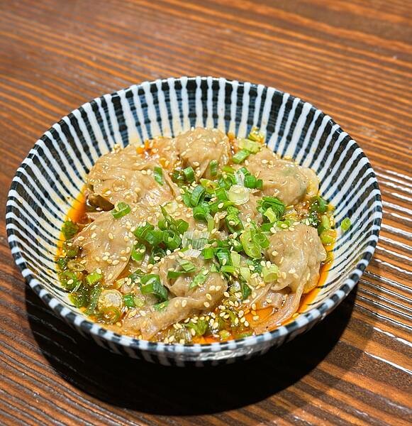 新北市林口區[林口三井美食] 春水堂 (林口店)  必點珍珠奶茶+牛肉麵 @蛋寶趴趴go