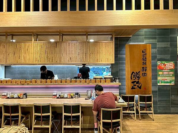 靜岡勝政日式豬排林口三井outlet店！林口美食必訪的日式炸豬排名店