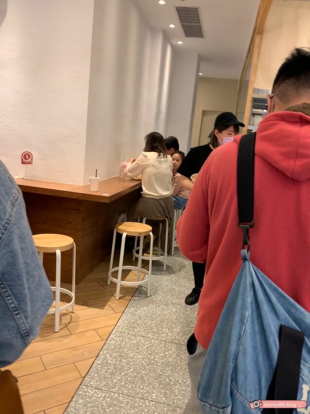 真芳 │台北美食•碳烤吐司/紅茶牛奶,看似簡單的美味早餐 - 丹尼的吃喝玩樂