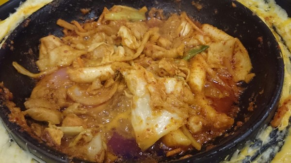 OMAYA春川炒雞(高雄博愛)：高雄OMAYA乳溝起司春川炒雞~滿滿的起司~真是太罪惡了~