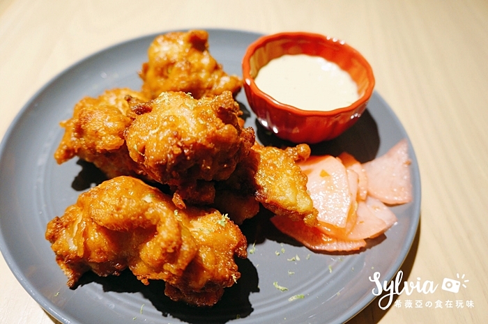 【台北東區】樂福REVEL Eatery & Juice Bar，城市巷弄裡的清新小綠地餐廳～