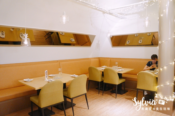 【台北東區】樂福REVEL Eatery & Juice Bar，城市巷弄裡的清新小綠地餐廳～