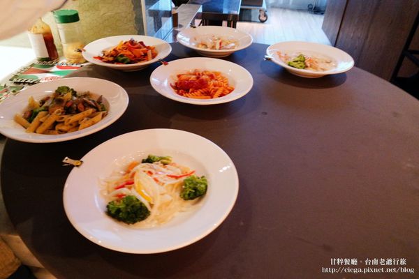 【台南東區│Buffet】老爺行旅。甘粹餐廳│義式半自助式午晚餐、Buffet表現比主餐好│評價待觀察...