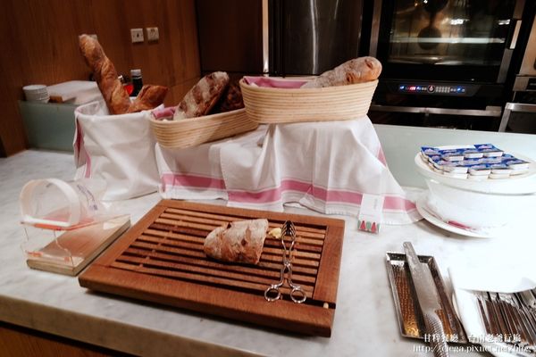 【台南東區│Buffet】老爺行旅。甘粹餐廳│義式半自助式午晚餐、Buffet表現比主餐好│評價待觀察...