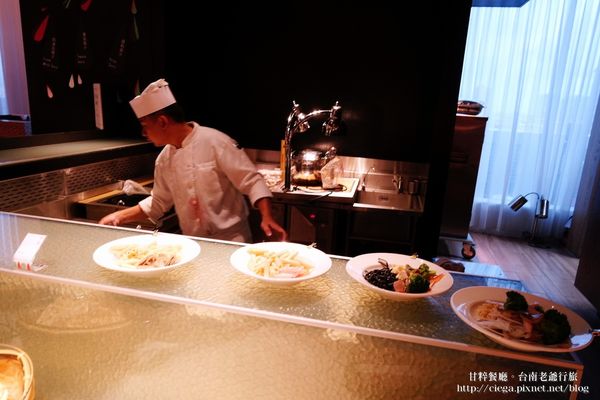 【台南東區│Buffet】老爺行旅。甘粹餐廳│義式半自助式午晚餐、Buffet表現比主餐好│評價待觀察...