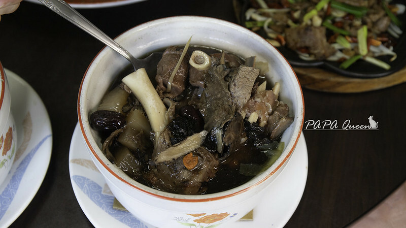 漁人船釣海鮮餐廳  滿滿誠意好味桌菜10人$3000元 ，鵝肉，土窯雞，古早味燉湯 老饕私房餐廳，有停車場