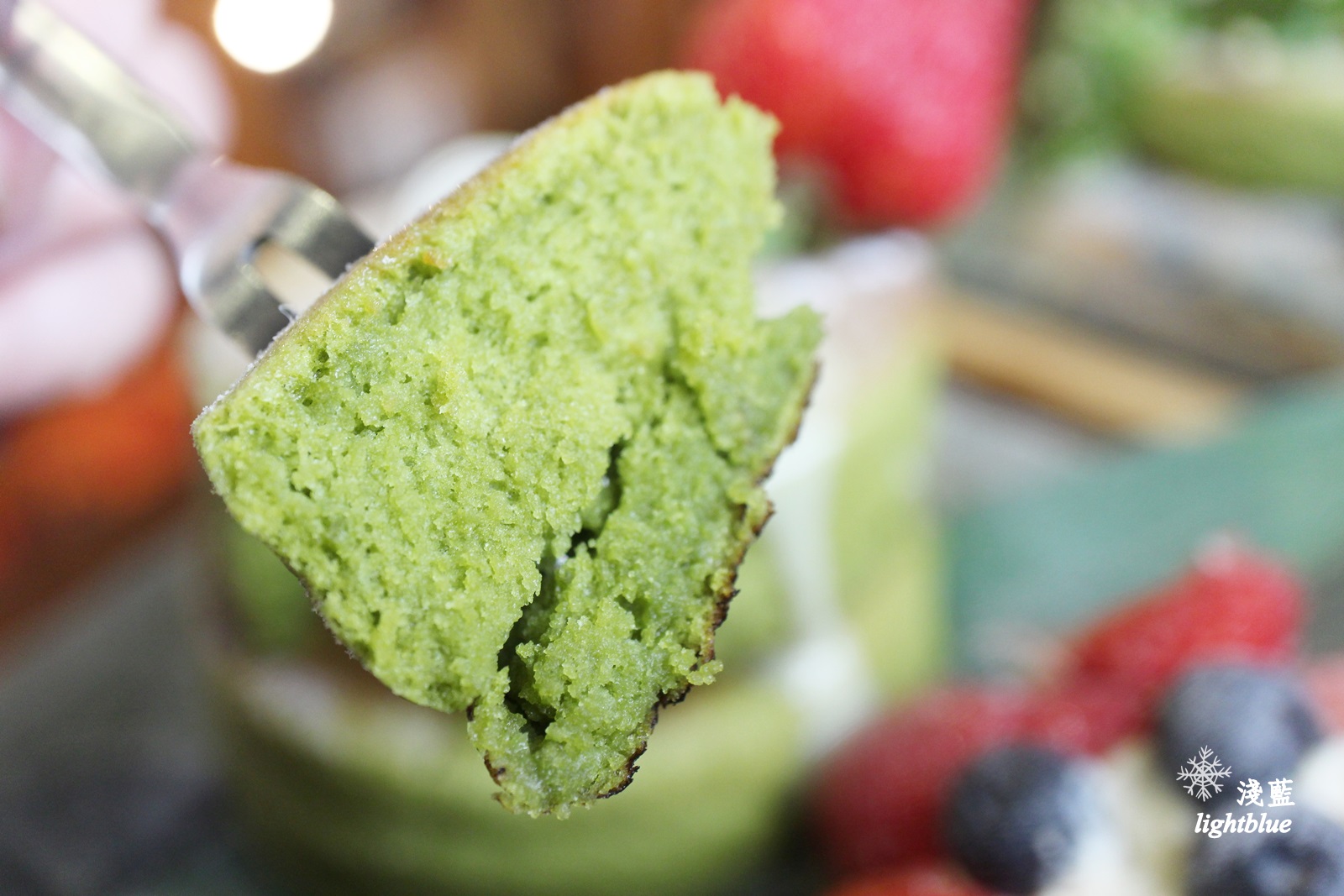 台中美食：淺藍 × 三星丸～草莓季限定必吃草莓御判燒、山城花魁、山城盛宴，滿滿的抹茶加草莓大平台!