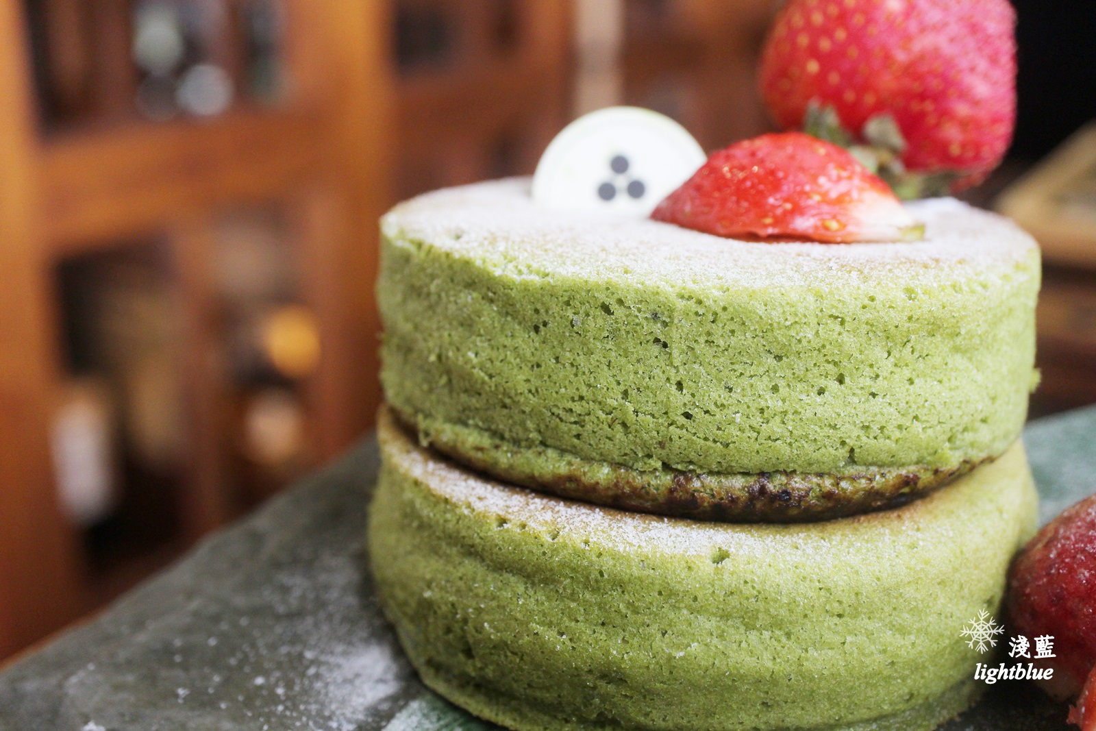 台中美食：淺藍 × 三星丸～草莓季限定必吃草莓御判燒、山城花魁、山城盛宴，滿滿的抹茶加草莓大平台!