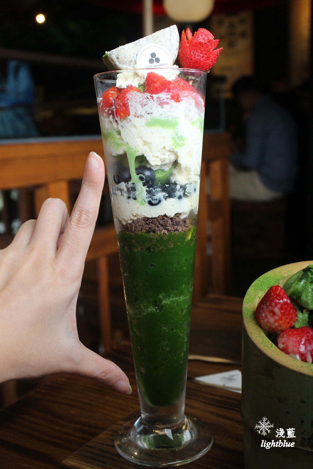 台中美食：淺藍 × 三星丸～草莓季限定必吃草莓御判燒、山城花魁、山城盛宴，滿滿的抹茶加草莓大平台!