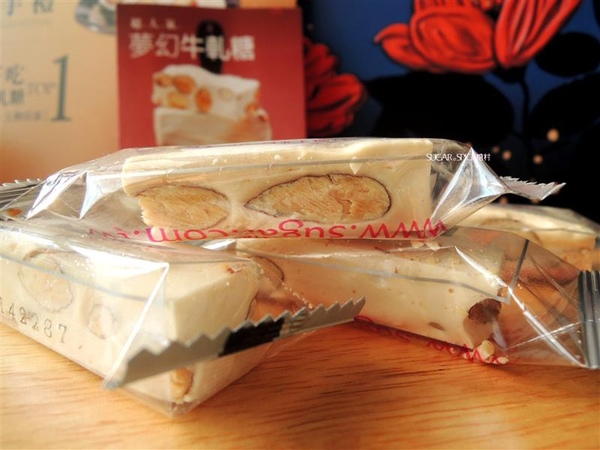 糖村蛋糕(台北敦南):糖村 法式牛軋糖 花舞春饗綜合禮盒 奶香濃郁杏仁果大顆+草莓牛軋糖粉嫩好看又好吃 過年禮盒首選~ 糖村蛋糕(台北敦南):糖村 法式牛軋糖 花舞春饗綜合禮盒 奶香濃郁杏仁果大顆+草莓牛軋糖粉嫩好看又好吃 過年禮盒首選~