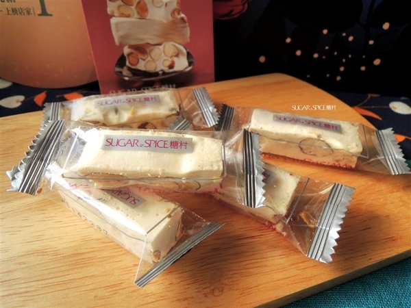 糖村蛋糕(台北敦南):糖村 法式牛軋糖 花舞春饗綜合禮盒 奶香濃郁杏仁果大顆+草莓牛軋糖粉嫩好看又好吃 過年禮盒首選~ 糖村蛋糕(台北敦南):糖村 法式牛軋糖 花舞春饗綜合禮盒 奶香濃郁杏仁果大顆+草莓牛軋糖粉嫩好看又好吃 過年禮盒首選~