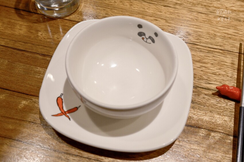 台中西屯｜勁辣涮嘴的川菜料理！經典重現《黑白大廚》麻辣奶油金