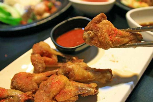 【新莊餐廳】劉震川日韓大食館-超大份量的韓日火鍋一次通吃