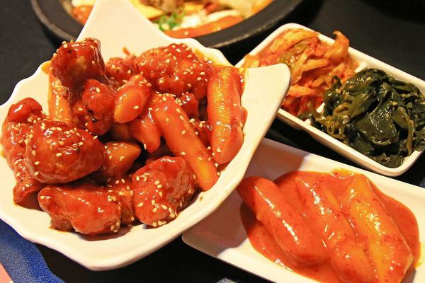 【新莊餐廳】劉震川日韓大食館-超大份量的韓日火鍋一次通吃