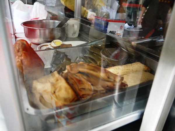 南京水餃鍋貼專賣店：[台中西區]南京水餃鍋貼專賣，鍋貼真的很不賴~可以去認識看看。