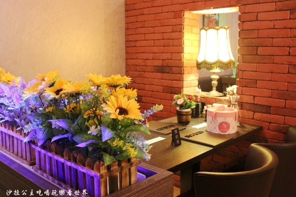 Sigrid Coffee：中山咖啡『Sigrid Coffee珈琲』高顏值店長/冰滴咖啡/約會餐廳/ 捷運松江南京站