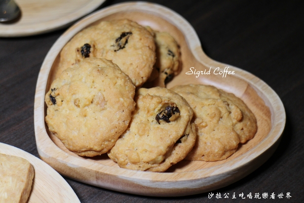 Sigrid Coffee：中山咖啡『Sigrid Coffee珈琲』高顏值店長/冰滴咖啡/約會餐廳/ 捷運松江南京站