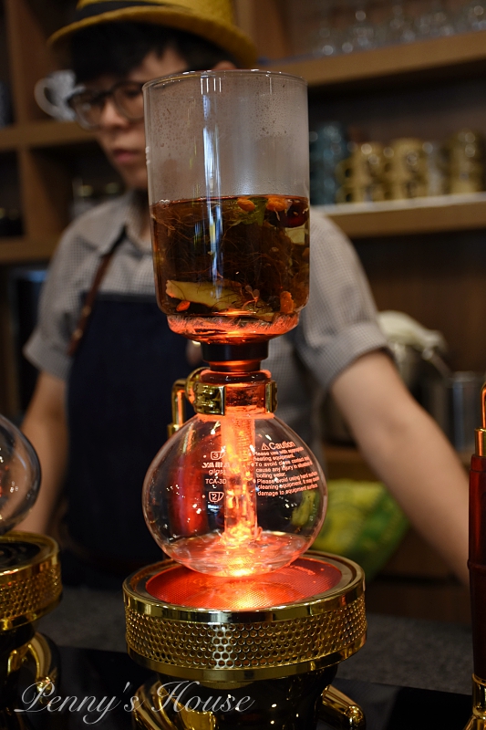 新竹美食推薦：公道五路的繽紛飲食 - 腰果花砧板原食料理超好吃羊排和蔬菜  (二訪紀錄) 健康飲食/低溫烹調