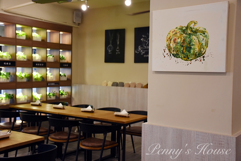 新竹美食推薦：公道五路的繽紛飲食 - 腰果花砧板原食料理超好吃羊排和蔬菜  (二訪紀錄) 健康飲食/低溫烹調