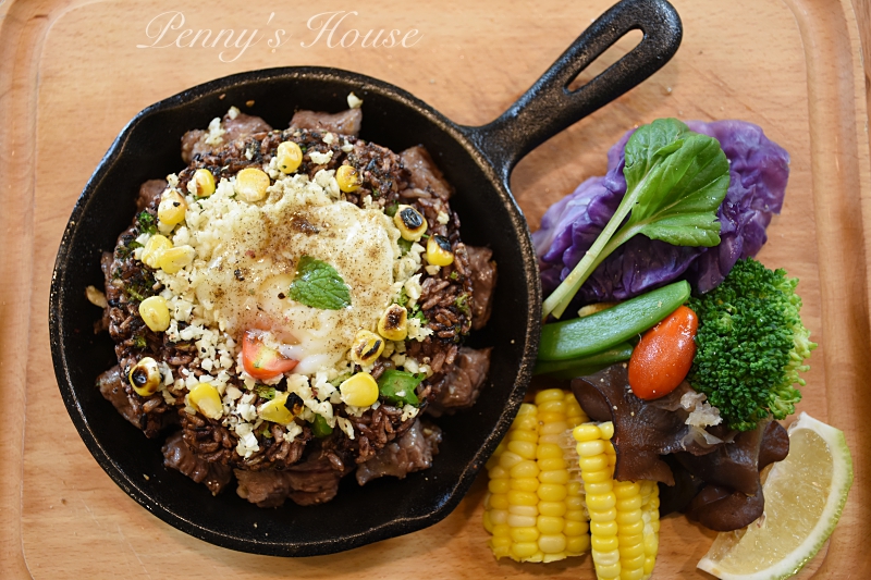 新竹美食推薦：公道五路的繽紛飲食 - 腰果花砧板原食料理超好吃羊排和蔬菜  (二訪紀錄) 健康飲食/低溫烹調