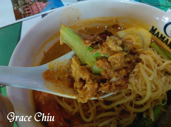 MAMAK檔 咖哩叻沙(Curry Laksa)