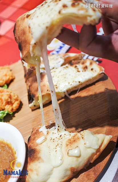 Mamak檔 星馬料理：秋蟹來了！Mamak檔星馬料理。香辣咖哩海鮮叻沙新滋味讓人食指大動~餐後來點巧克力香蕉煎餅好幸福