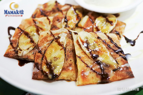 Mamak檔 星馬料理：秋蟹來了！Mamak檔星馬料理。香辣咖哩海鮮叻沙新滋味讓人食指大動~餐後來點巧克力香蕉煎餅好幸福