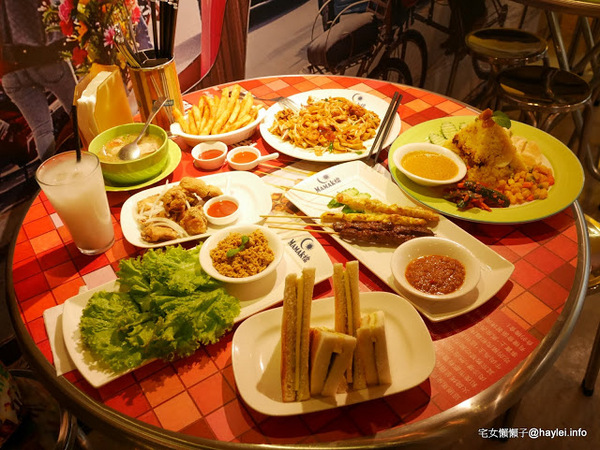 Mamak檔 星馬料理:二訪令人難以忘懷的Mamak檔星馬料理二訪 舊愛仍美(加央吐司、炒粿條)、新寵上心頭(婚宴飯、香料雞肉湯)!