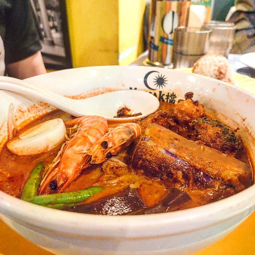 Taipei, Taiwan Mamak檔 星馬料理/ 主餐最推：檳城鴨蛋炒粿條；副餐最推：馬來加央烤麵包加牛油；飲料最推：印度拉茶👌🏻