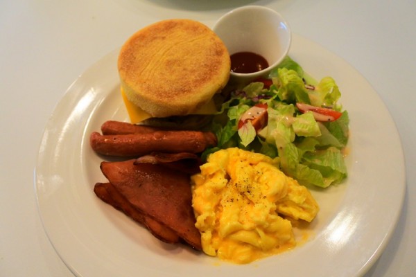 Sunny Bagel 太陽貝果：【台中北區．口碑券 】Sunny Bagel 太陽貝果 ❤ 新的一天就從太陽貝果開始吧