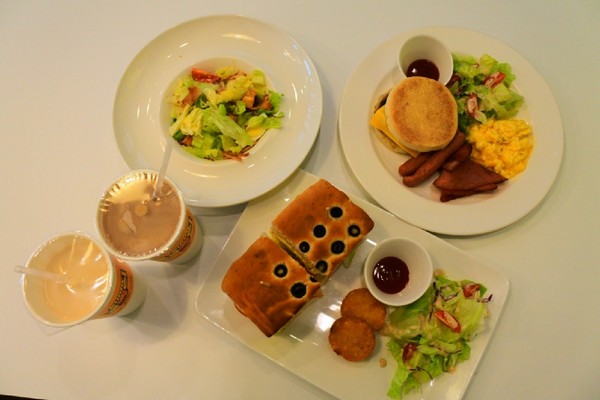 Sunny Bagel 太陽貝果：【台中北區．口碑券 】Sunny Bagel 太陽貝果 ❤ 新的一天就從太陽貝果開始吧