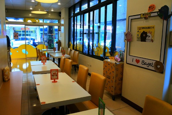 Sunny Bagel 太陽貝果：【台中北區．口碑券 】Sunny Bagel 太陽貝果 ❤ 新的一天就從太陽貝果開始吧