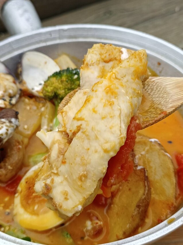 【新北.三芝】北海岸景觀餐廳推薦。公雞咖啡。食物好吃+淺水灣海景第一排+超級寵物友善