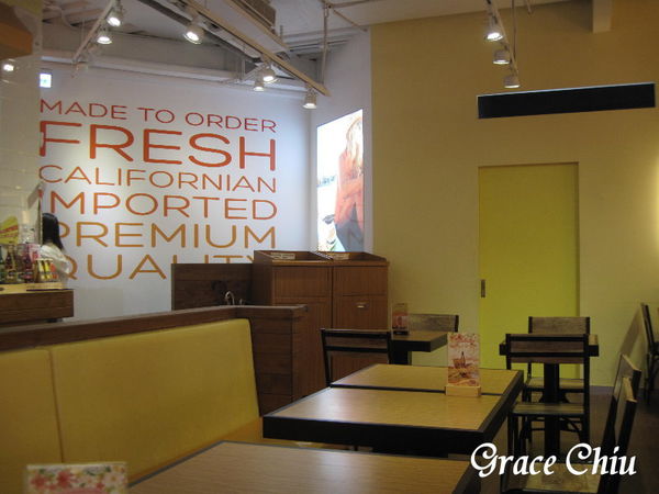 CaliBurger Caliburger 捷運西門站 西門町漢堡 梁靜茹 CaliBurger Caliburger 捷運西門站 西門町漢堡 梁靜茹