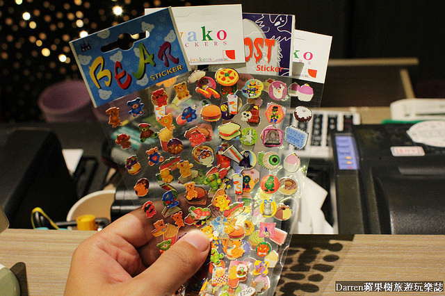 『桃園親子餐廳推薦』夢工場親子主題餐廳★室內大型球池溜滑梯遊戲區親子DIY玩瘋了套餐下午茶也很有水準/桃園中正藝文特區商圈美食(文末有活動送免費兒童餐)