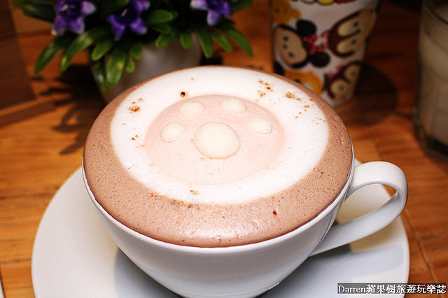 『桃園親子餐廳推薦』夢工場親子主題餐廳★室內大型球池溜滑梯遊戲區親子DIY玩瘋了套餐下午茶也很有水準/桃園中正藝文特區商圈美食(文末有活動送免費兒童餐)