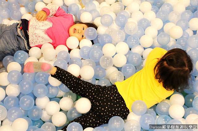 『桃園親子餐廳推薦』夢工場親子主題餐廳★室內大型球池溜滑梯遊戲區親子DIY玩瘋了套餐下午茶也很有水準/桃園中正藝文特區商圈美食(文末有活動送免費兒童餐)