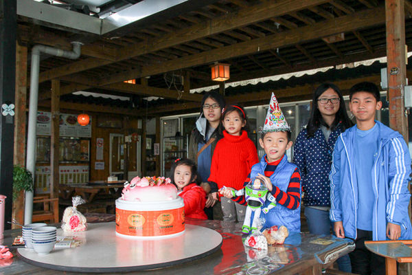 IMG_0053.jpg IMG_0053.jpg