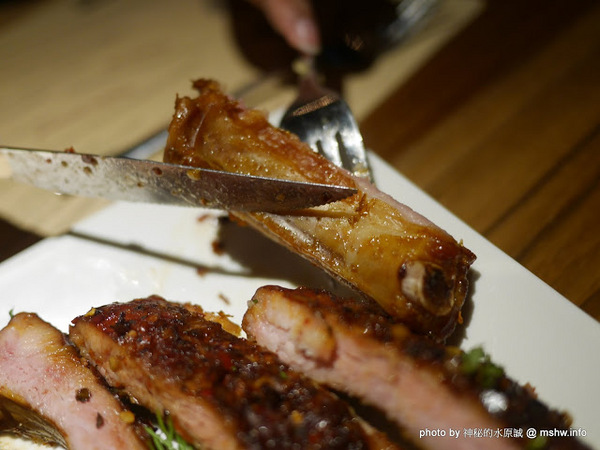 NINI 尼尼義大利餐廳(公益店)：【食記】NINI 尼尼義大利餐廳旗艦店-台中NINI公益店@南屯 : 幽靜, 時尚, 美味…適合好友共享