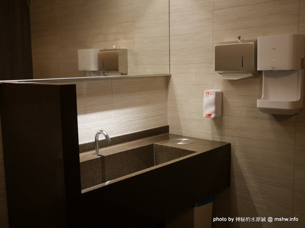 NINI 尼尼義大利餐廳(公益店)：【食記】NINI 尼尼義大利餐廳旗艦店-台中NINI公益店@南屯 : 幽靜, 時尚, 美味…適合好友共享