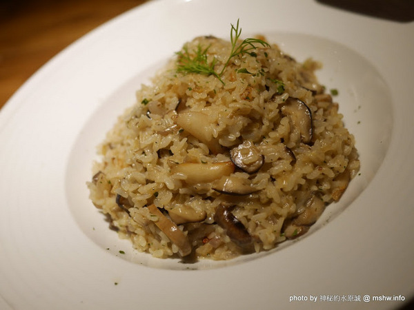 NINI 尼尼義大利餐廳(公益店)：【食記】NINI 尼尼義大利餐廳旗艦店-台中NINI公益店@南屯 : 幽靜, 時尚, 美味…適合好友共享