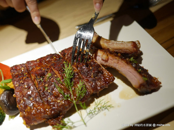 NINI 尼尼義大利餐廳(公益店)：【食記】NINI 尼尼義大利餐廳旗艦店-台中NINI公益店@南屯 : 幽靜, 時尚, 美味…適合好友共享