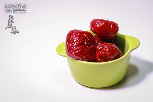 吳萬春古早味蜜餞(武廟店)|台南市/中西區(台南府城武廟巡禮；算命街必買的古早味伴手禮，華僑朝思暮想的家鄉味，現買宅配皆可)